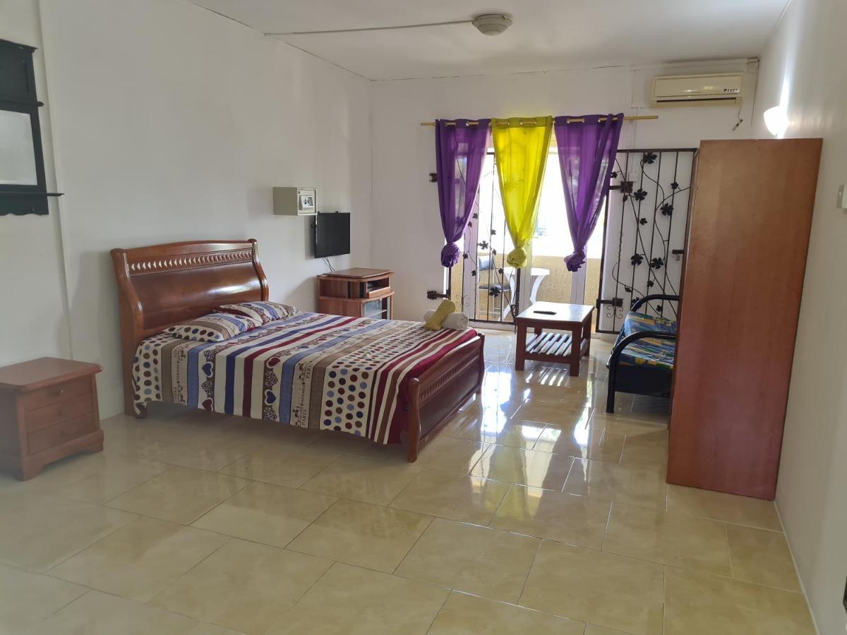 Oasis Tropical Aparthotel Pereybere Beach Exterior photo